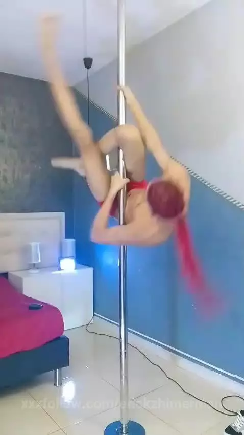 Your presence here makes me feel special… by erickzhimerman