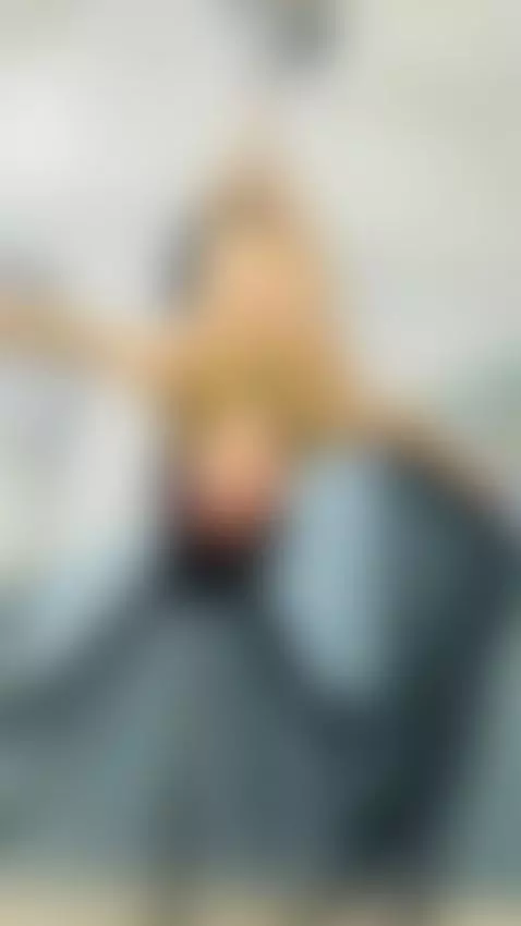 I can't sleep... can you keep me company? by erickzhimerman