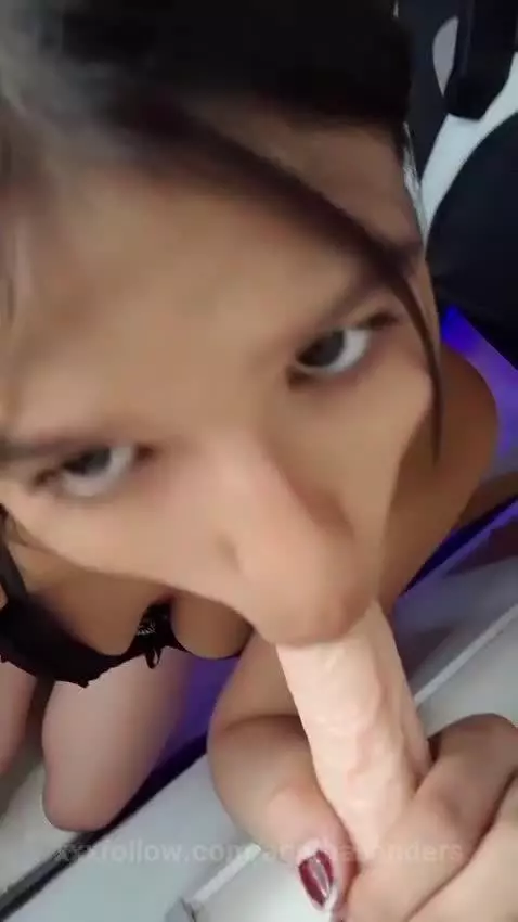 Treat me like a queen and I'll be your whore by agathasanders