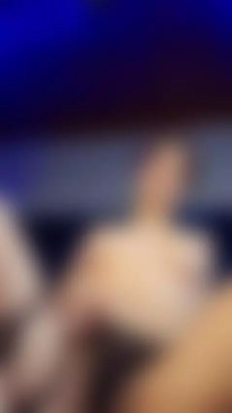 I want you to fuck me and expand my pussy by agathasanders