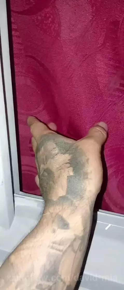 espiando a chica masturbandose by david-mia