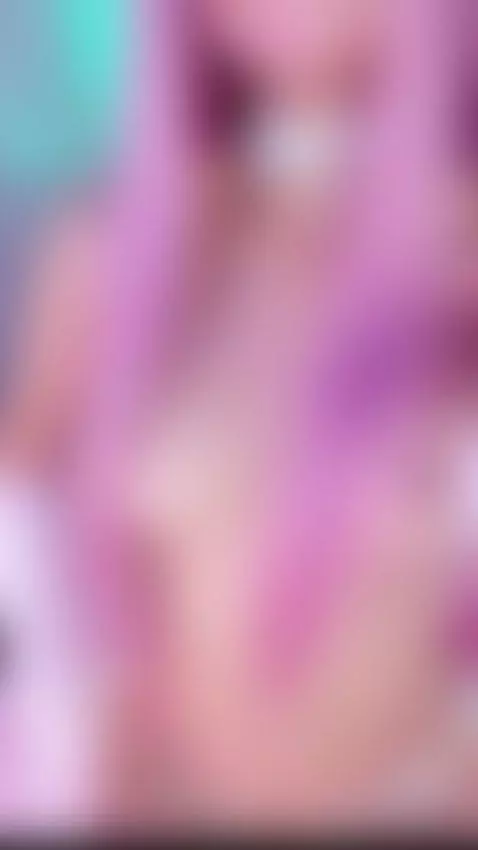 Curious look. by peytonn-monroe