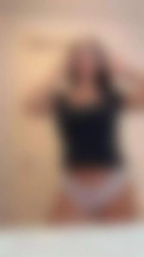 My tits want to be squeezed by you every morning by evajgri