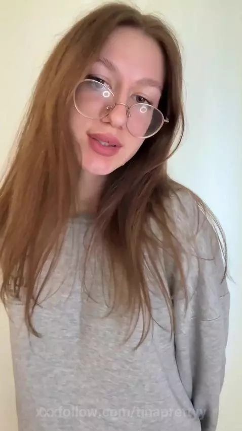 I read every message on OnlyFans 💬 by tinaprettyy