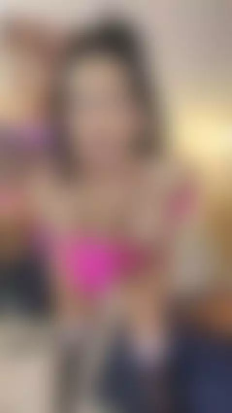 Every curve has its story... do you want to know mine?
https... by cocobalenciaga69