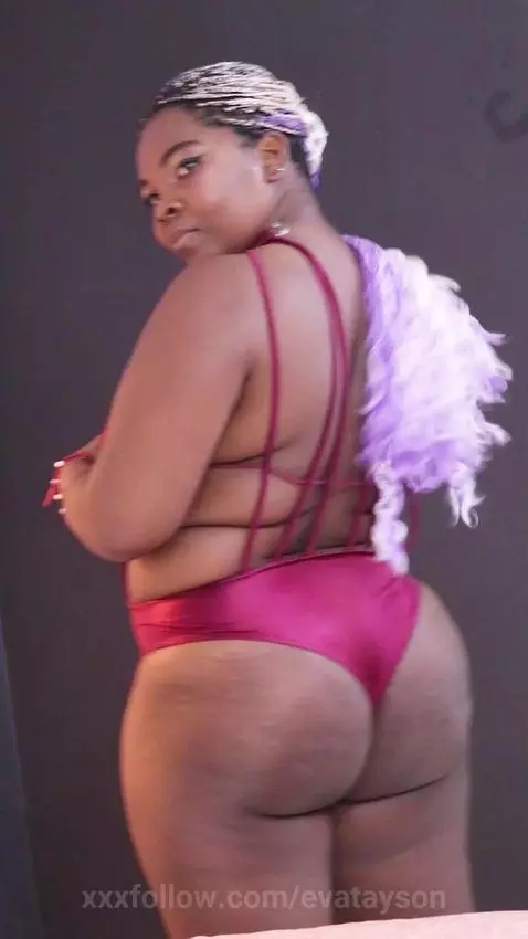 bignipples  so horny bigtits ebony by evatayson