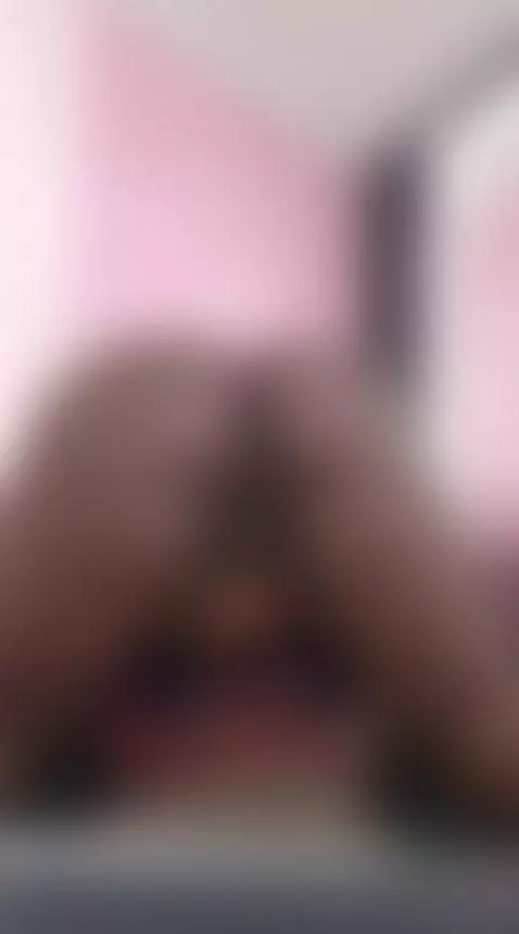 bigpussylips by evatayson