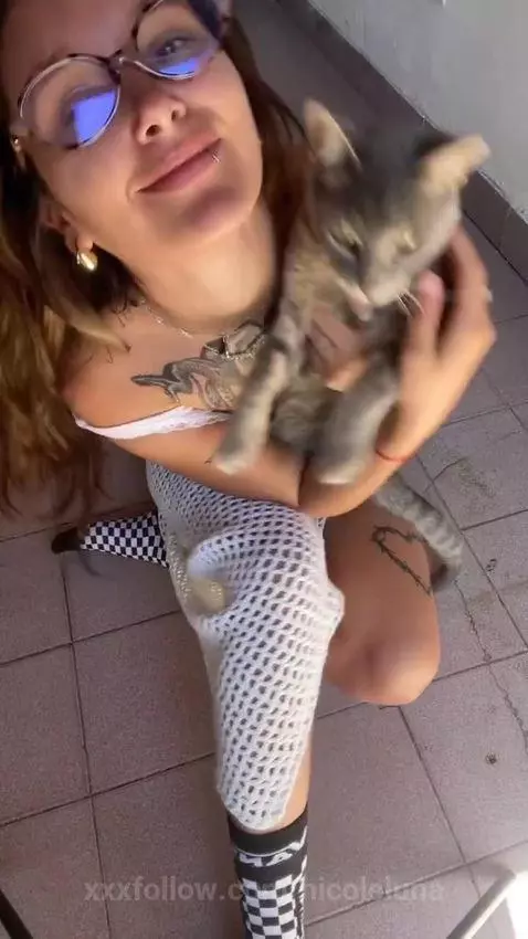 Soft soles, sweet arches, and a fiery attitude. 💃 by nicoleluna