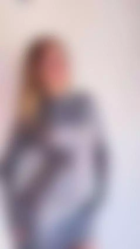 These Latina soles were made for worship. 👣🔥 by nicoleluna