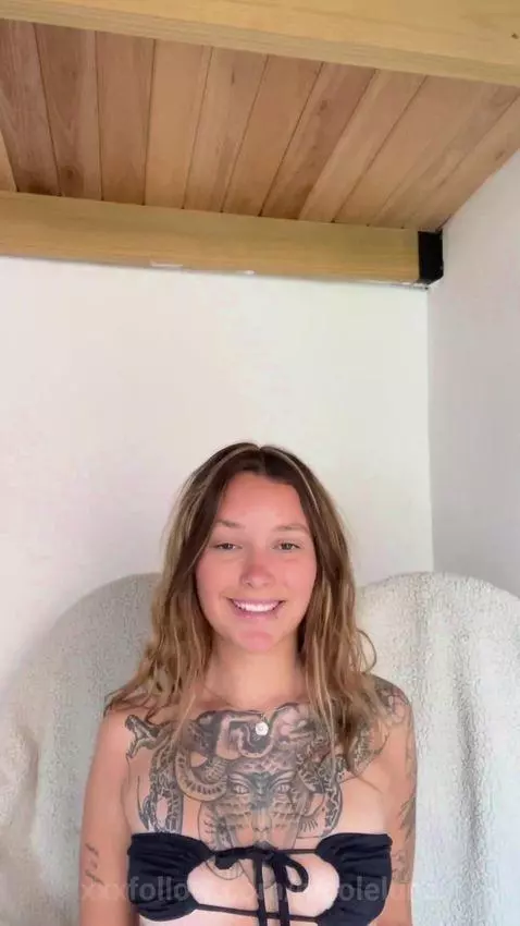 Young, natural, and proudly Latina. Experience real, unfilte... by nicoleluna