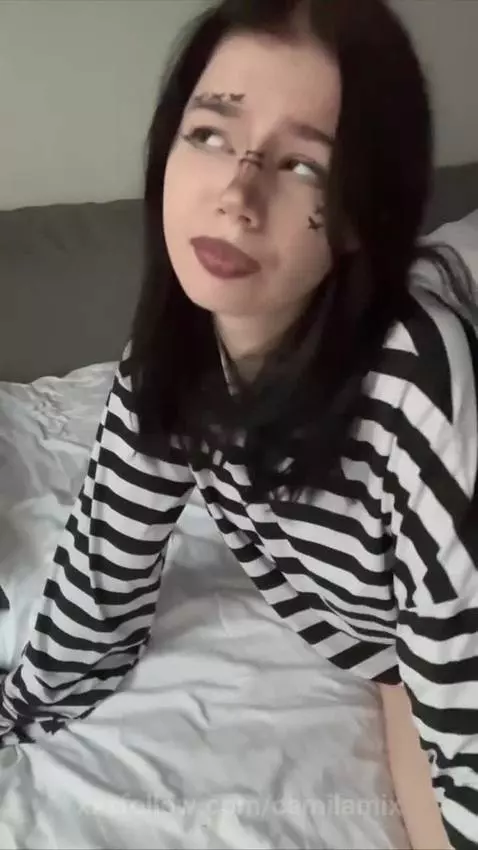 Just a peek? Nah... go all in on my OnlyFans 😈 by camilamix