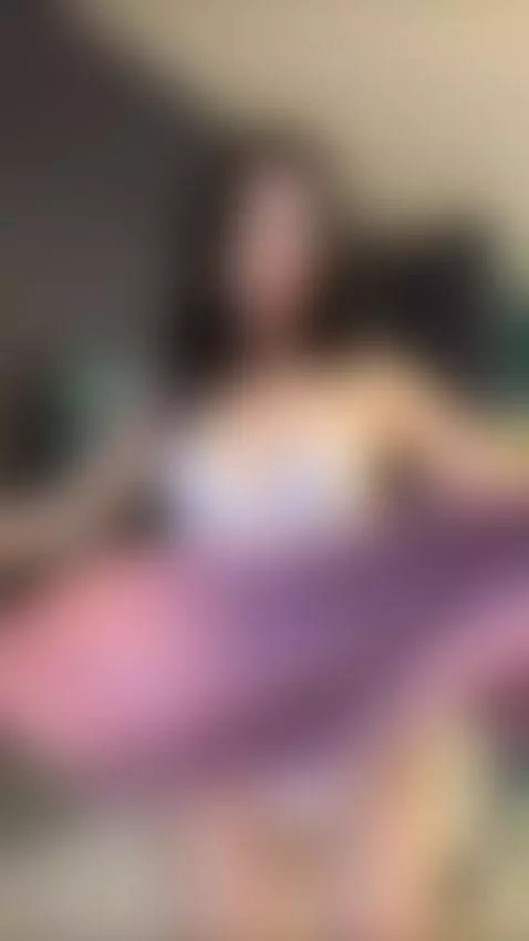 She knows how to surprise you 😉 Subscribe via bio by camilamix