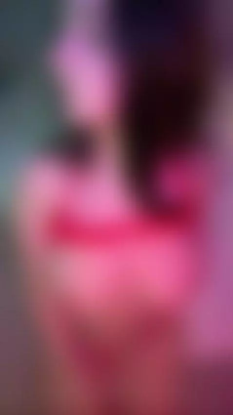 A sweet girl with great energy! Don’t miss out — link in bio... by eliseloops