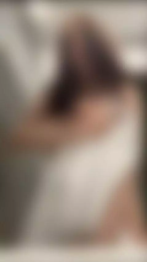 🚀 Be with her — subscribe via the link in bio! 🌟 by eliseloops