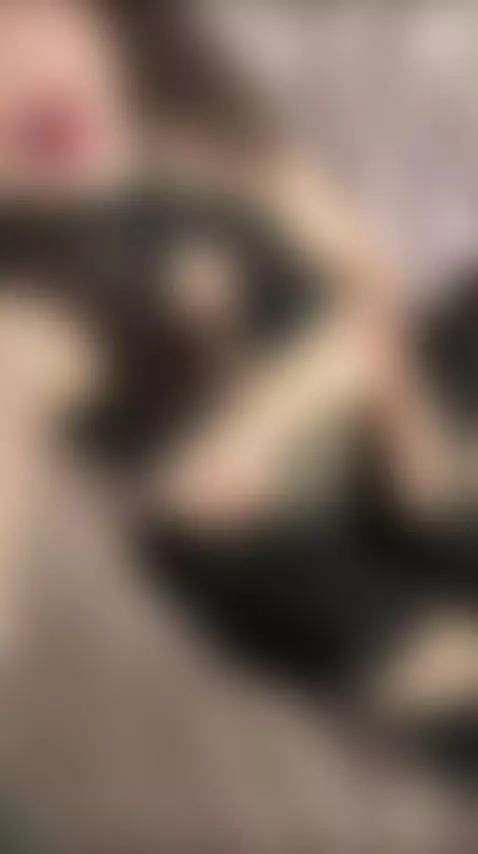 She knows her worth — do you? 😉 More in bio. by eliseloops