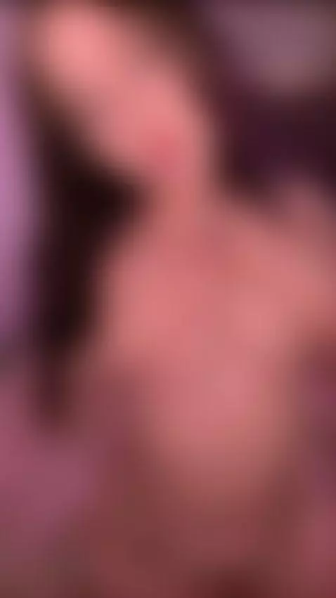 Inspiring video with a stunning girl. Link in bio! 🎥🌟 by eliseloops