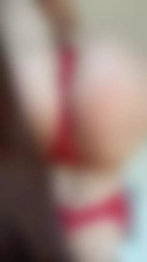 A big, round ass that begs for doggystyle. 🙏Sub on my OF! by lianasss