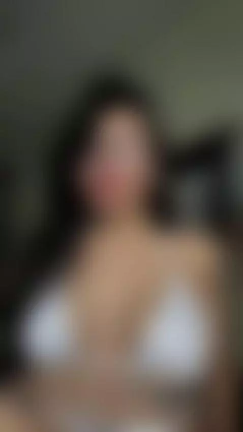 Pretty face, filthy space. 😉 by lianasss