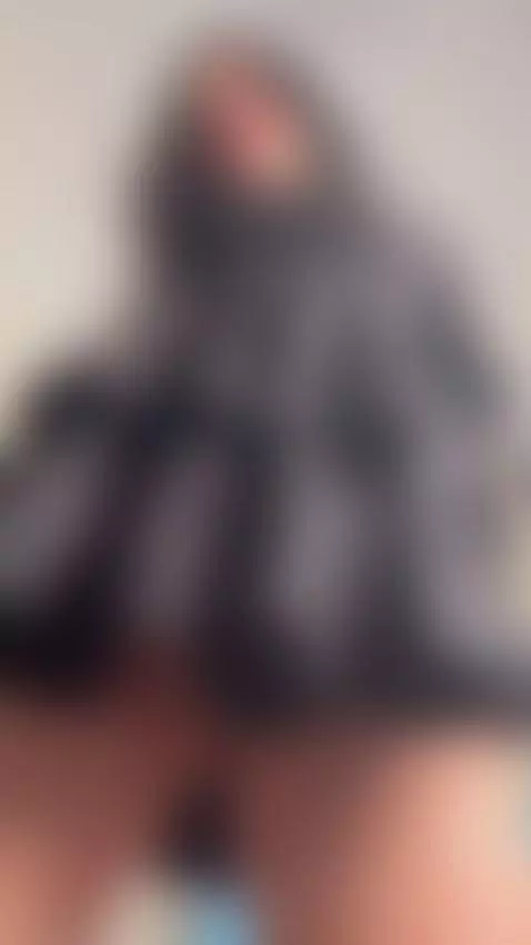 For those with a foot fetish, I'm your eager slut. Come play... by lianasss