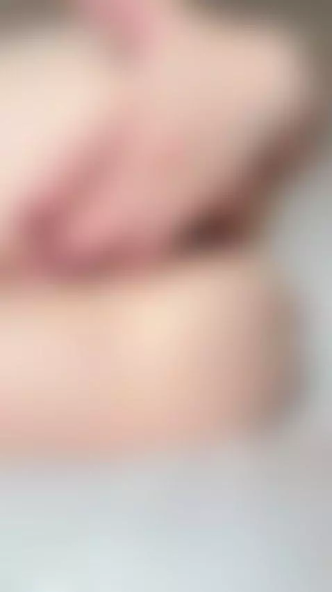 Extra soft, extra bouncy, extra tempting ass by ellaquen