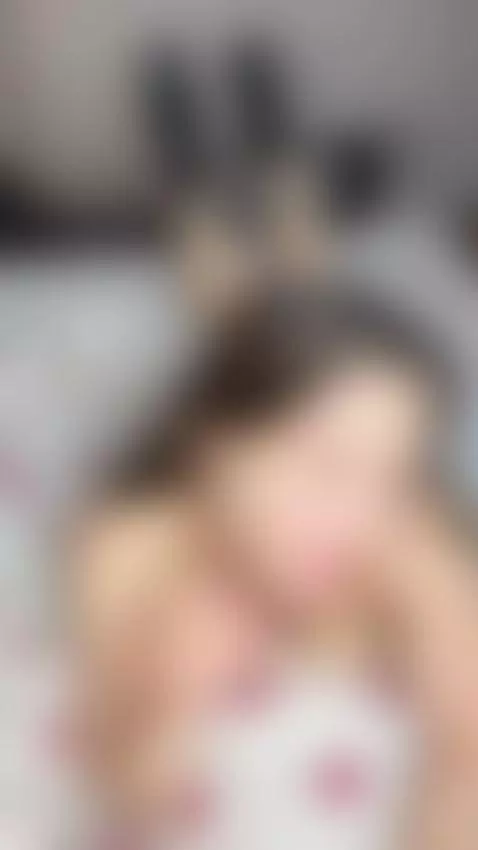 Every sigh begs for more 💦🫦 by ellaquen