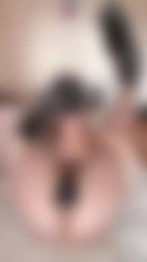 My body loves to play… especially with your mind 😏💕 by ellaquen