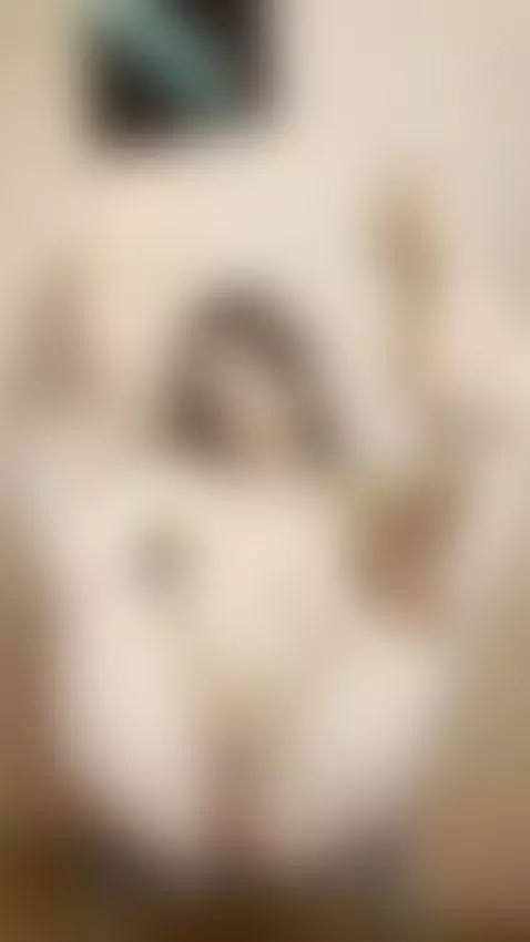 Wet pussy on display, legs wide open by ellaquen