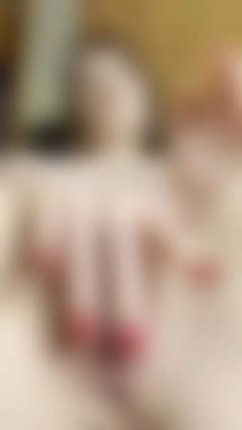 Wet pussy gets fingered slow and deep 🫦 by ellaquen
