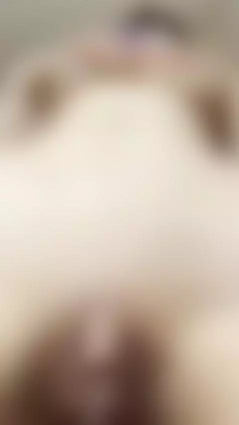 Wet pussy spread wide for your tongue 💗 by ellaquen
