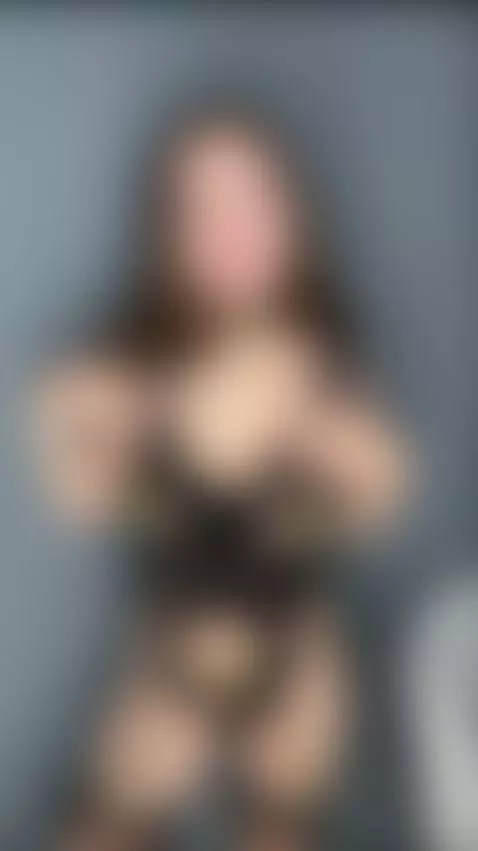 Beauty, style, emotion — all on her OnlyFans! 💗 by veolaaa