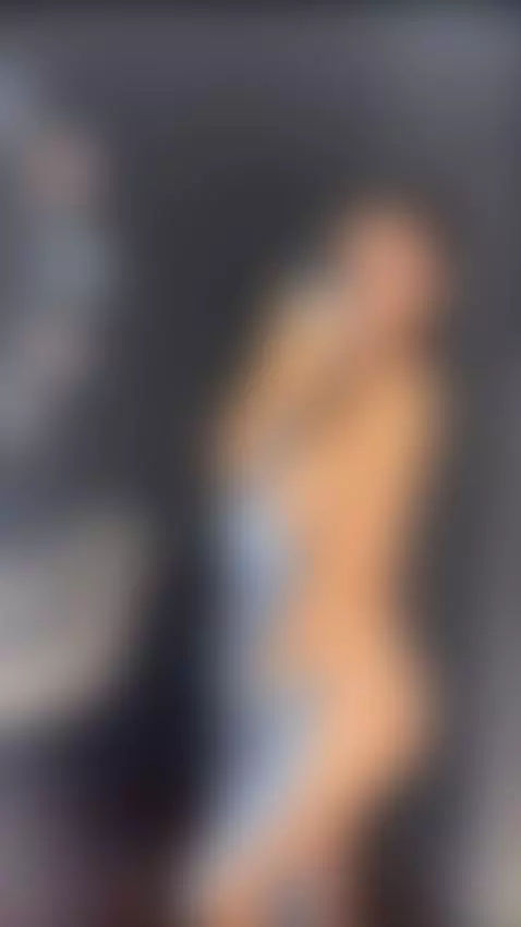 Behind the scenes she’s even more captivating… Follow her on... by veolaaa