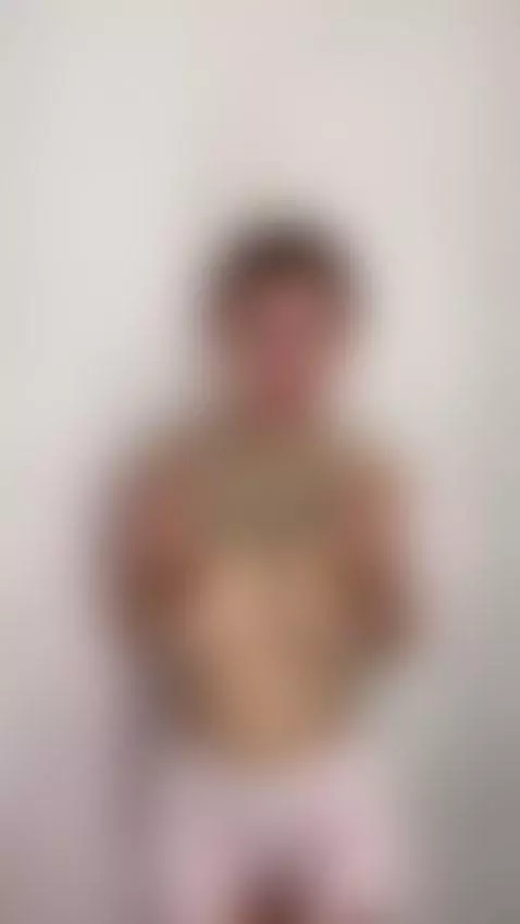 One “hey” from you and I’m already smiling… write me there 😏... by veolaaa