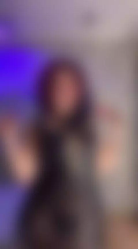 Dominant to make your cock explode with pleasure and submiss... by victoriagrant1