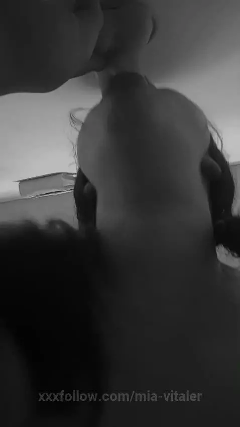 yumi, yumi hehe😋 by mia-vitaler