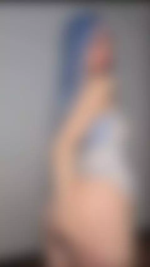 Beautiful and talented! Follow her in bio 💫 by katianabi