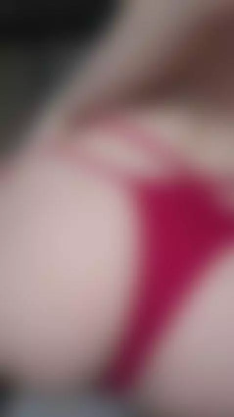 A subtle attraction with no explanation 🧲 Like and subscribe by katianabi