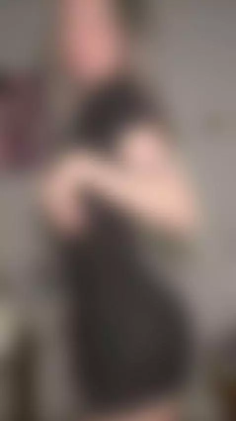 She knows how to catch attention 😎 Follow by katianabi