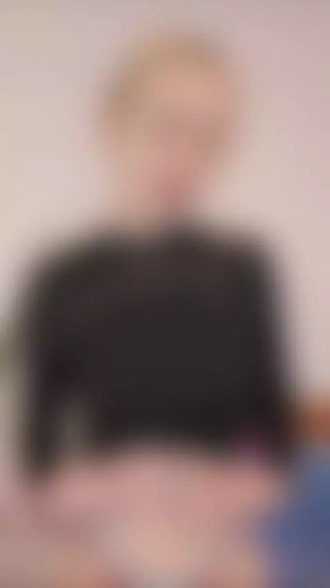 One look — and you’re hers. Want more? Subscribe 💫 by katianabi