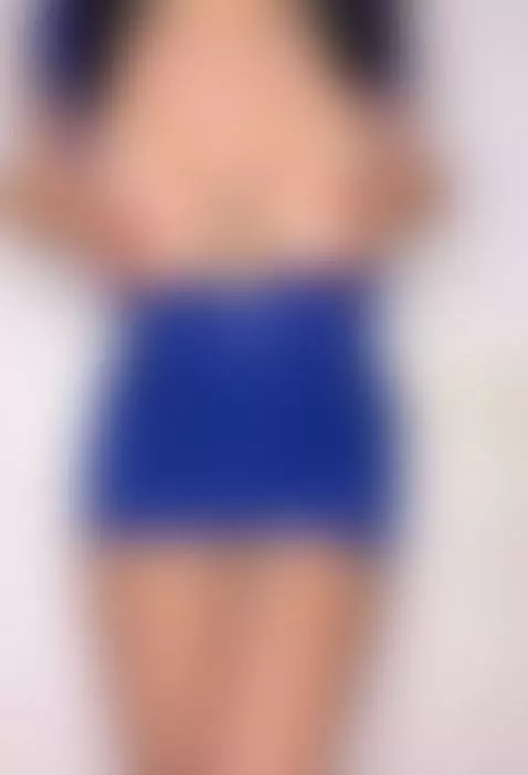 I flirt with you with my hot tits. Don´t resist 🥵 by lizzyqueen