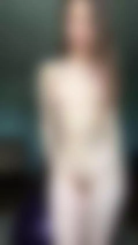 This hottie slut wants to be your little whore by memayaa