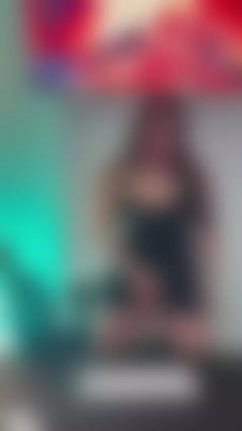 hot whore waiting for your boss in the office by icequeen1