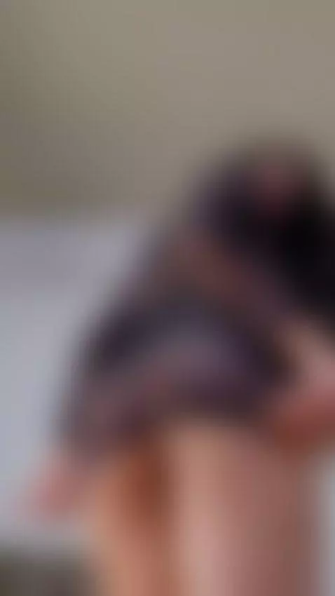 I want you to fill my mouth with your rich cock  🍆🍆 by seranawild1