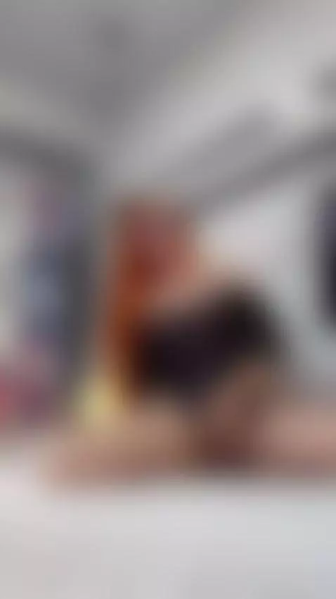 This girl wants you to give her orgasms while my squirting i... by seranawild1