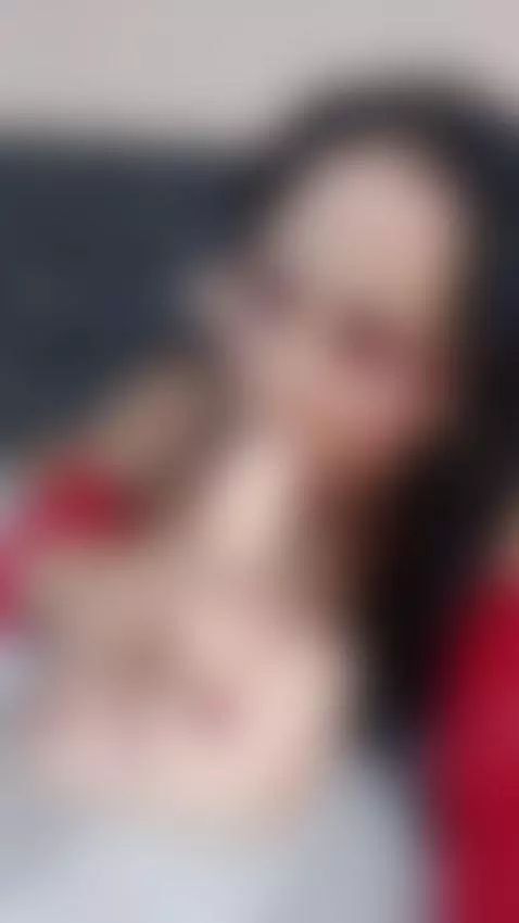 I want her enter into my throat by victoriiaqueen