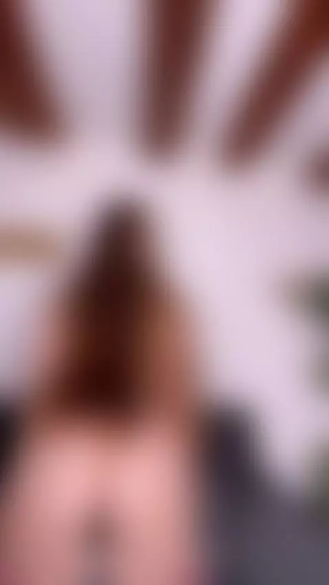 Just a brunette girl that loves to get naughty by dibunny