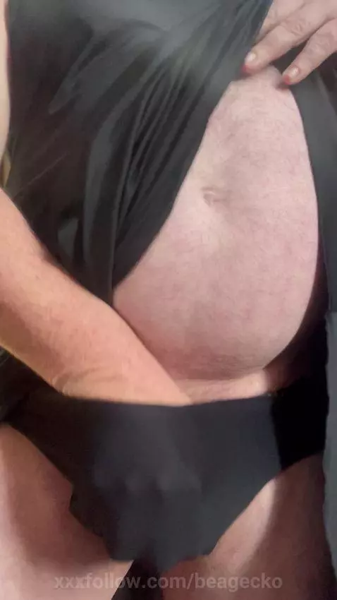 In wifeys dress... by beagecko