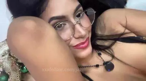 https://www.camsoda.com/jazminpriv01/bio by jazminpriv01
