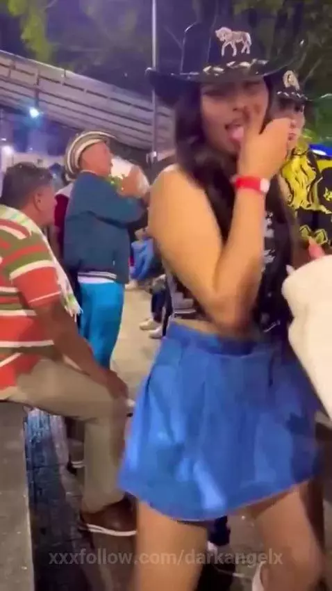 baila baila baila https://chaturbate.com/b/darkangelx_/ by darkangelx