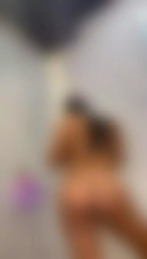 Teasing you in the shower 💦😈 Watch this baddie live at camso... by casa-salsa