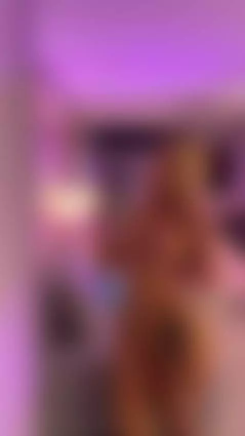 Looking this hot should be illegal 🚨🔥 Watch her live at cams... by casa-salsa